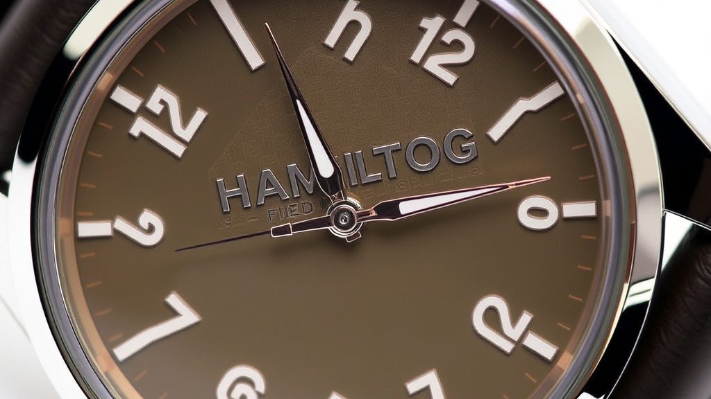 ハミルトン カーキ HAMILTONが選ばれる理由 — 実用性と品格の融合(イメージ1)
